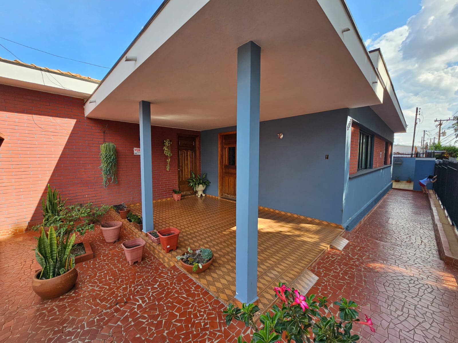 CASA RESIDENCIAL COM SALÃO COMERCIAL, Avenida Quinze de Novembro, n 1165- Centro