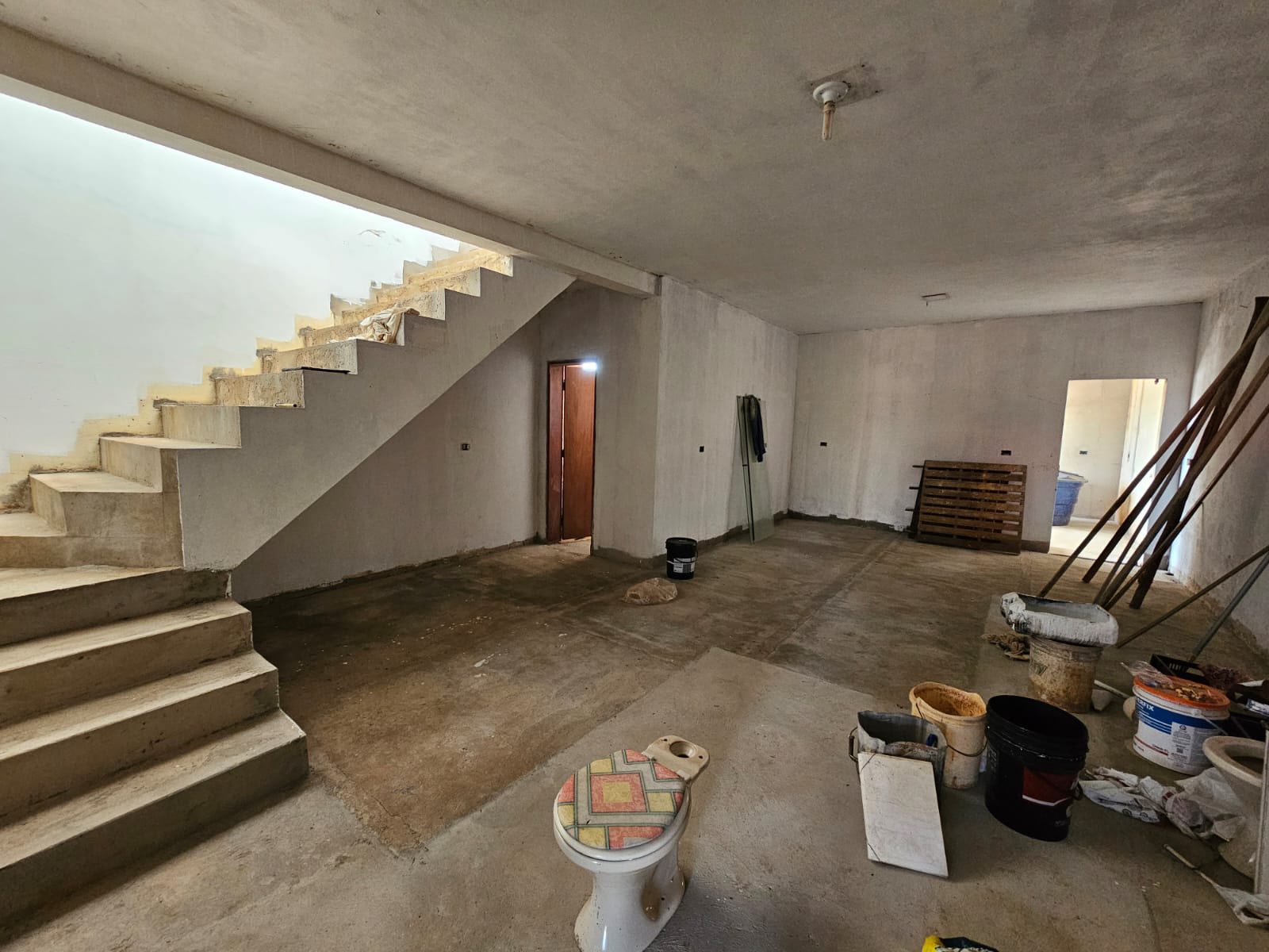 Sobrado Rua Piauí, n 31- Parque Varotti