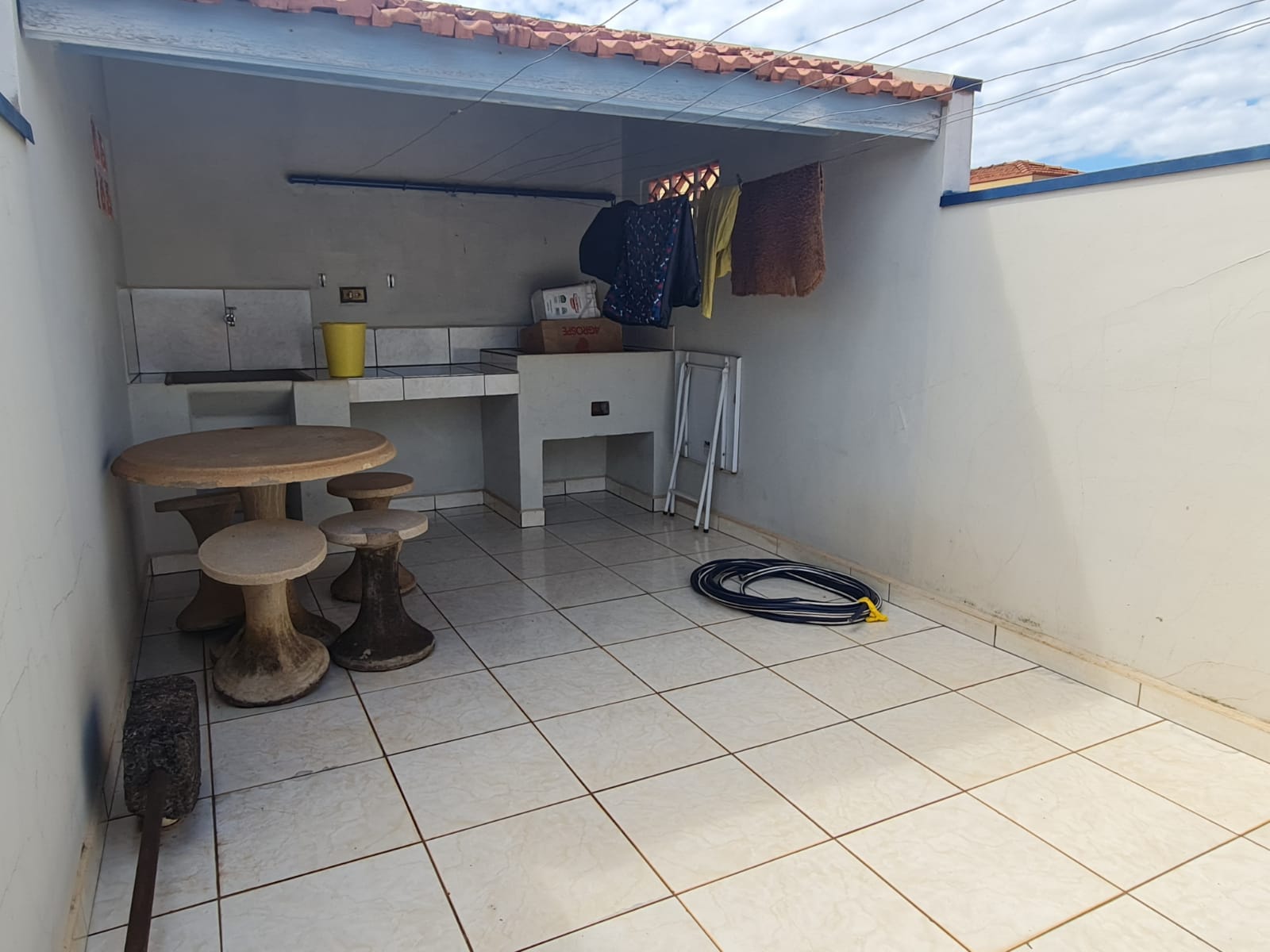 CASA RESIDENCIAL E COMÉRCIO Rua Agostinho de Biase, n 96- Jardim Brasil