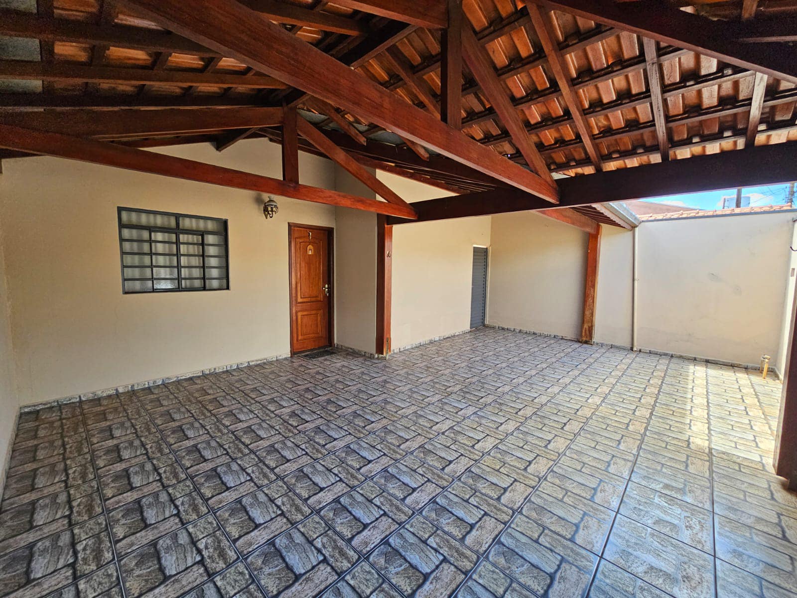 Casa Rua Rubens Malvestiti , n 54- Santa Luzia