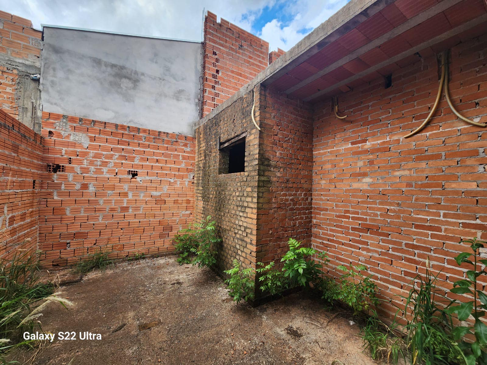 SOBRADO EM CONSTRUÇÃO, Rua Piauí, n121- Parque Varotti