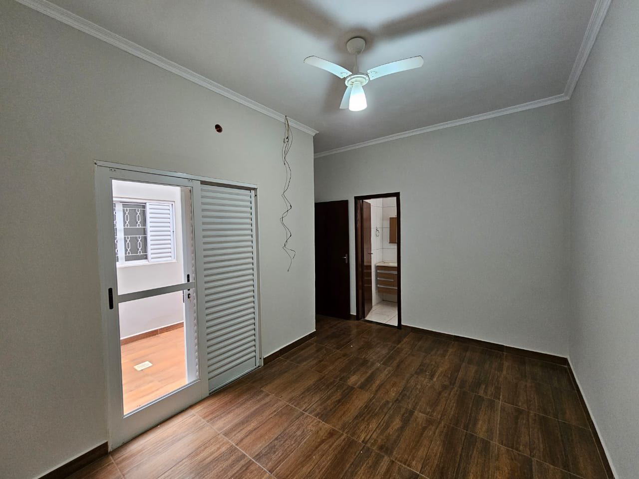 Casa Rua Paraná , n 293 - Parque Varotti