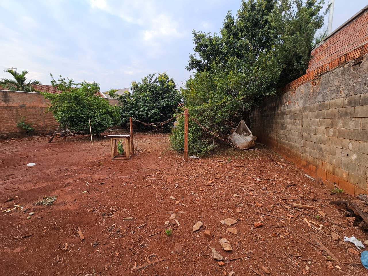 Terreno Murado Jardim Centenário
