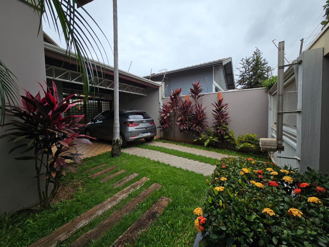 SOBRADO RESIDENCIAL DE ALTO PADRÃO ,Rua Ferrucio de Fiori, n370 ( com saída para rua Claudia ) - Jardim São Carlos