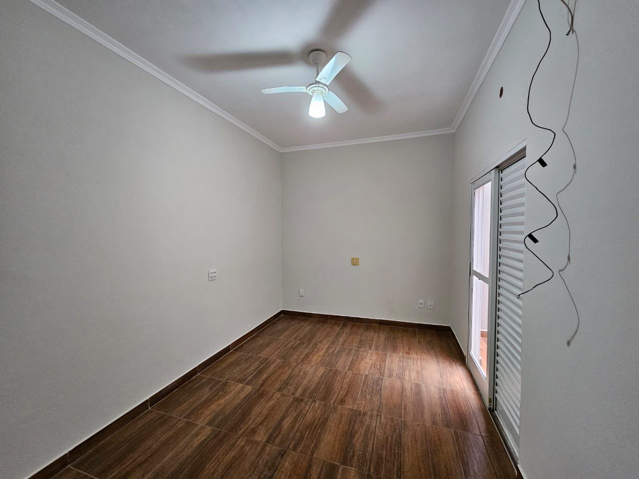 Casa Rua Paraná , n 293 - Parque Varotti