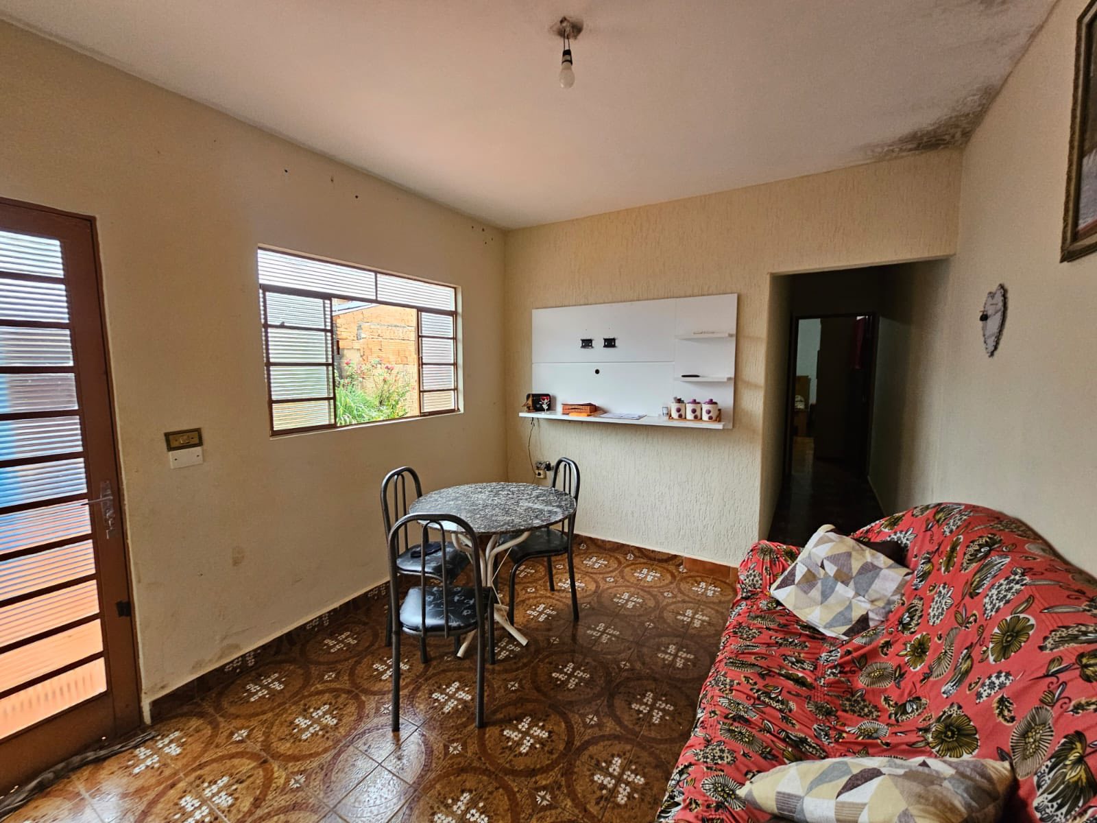 Duas casas Rua Floriano Peixoto, n 07- Jardim Brasil