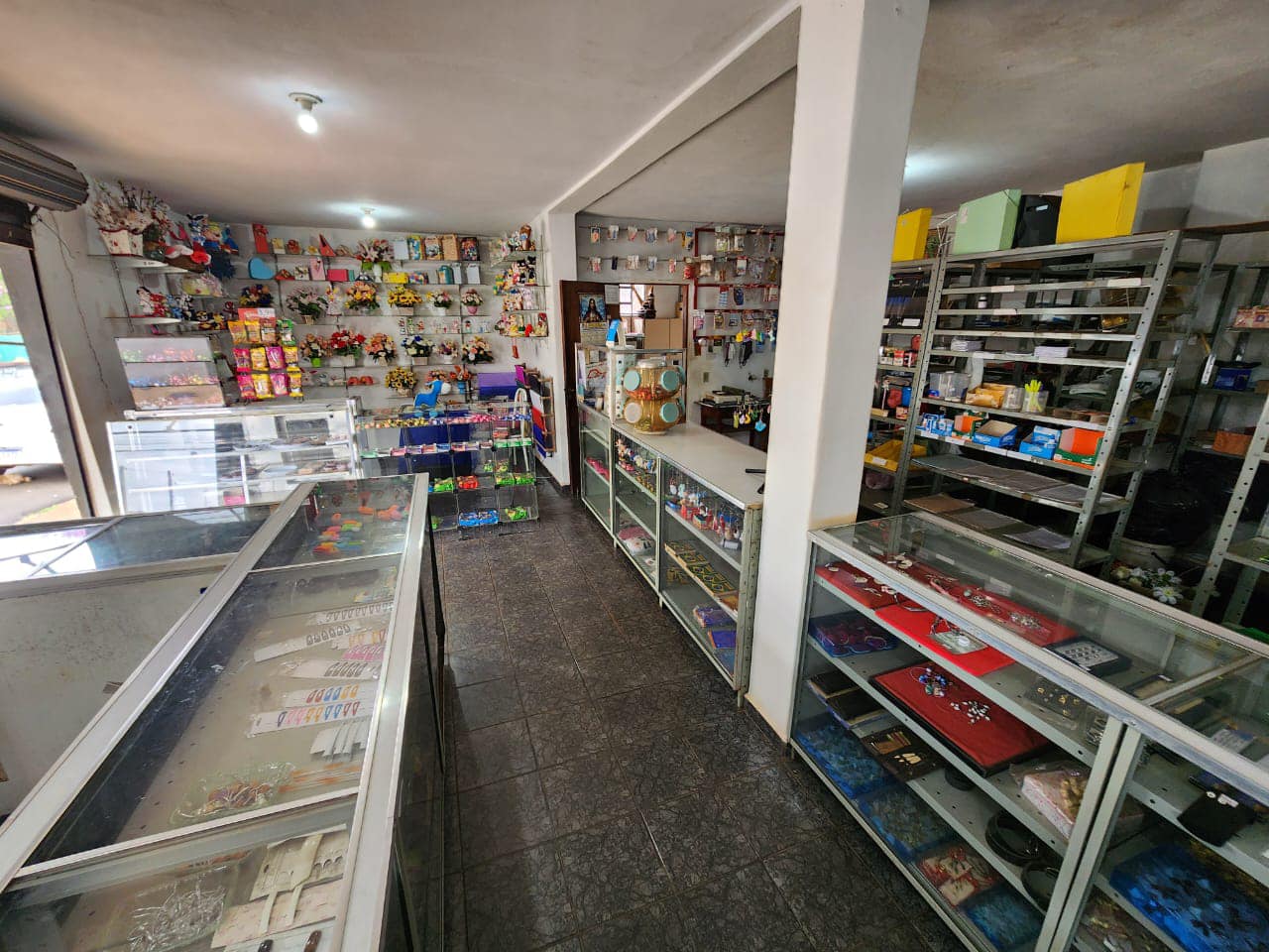 Casa com Ponto Comercial Rua Manoel Pires de Campos , n 122- Vila Santa Terezinha