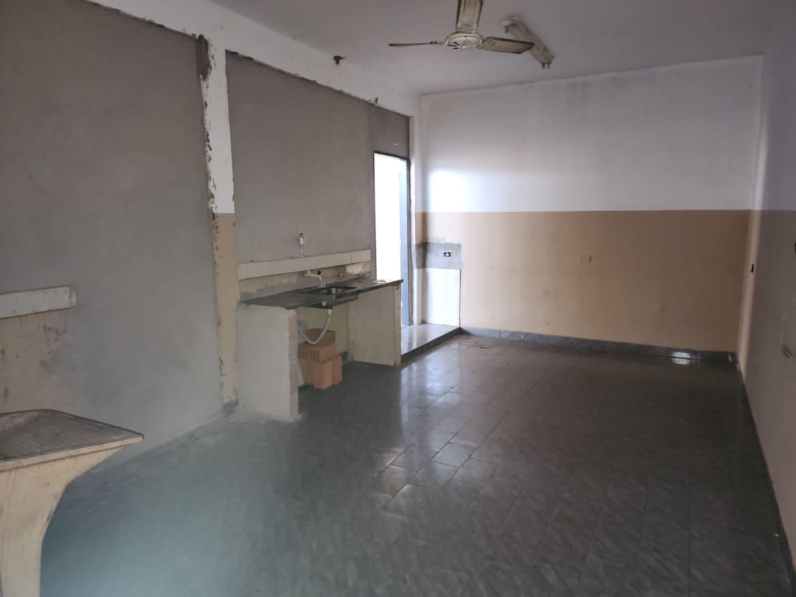 BARRACÃO COMERCIAL Rua Manoel Pires de Campos, n 28- Vila Santa Terezinha