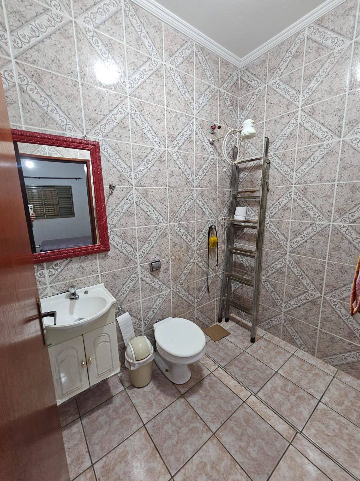 Casa  Rua João  Gaspar Letordi, n 222- Jardim Limoeiro, Cachoeira de Emas