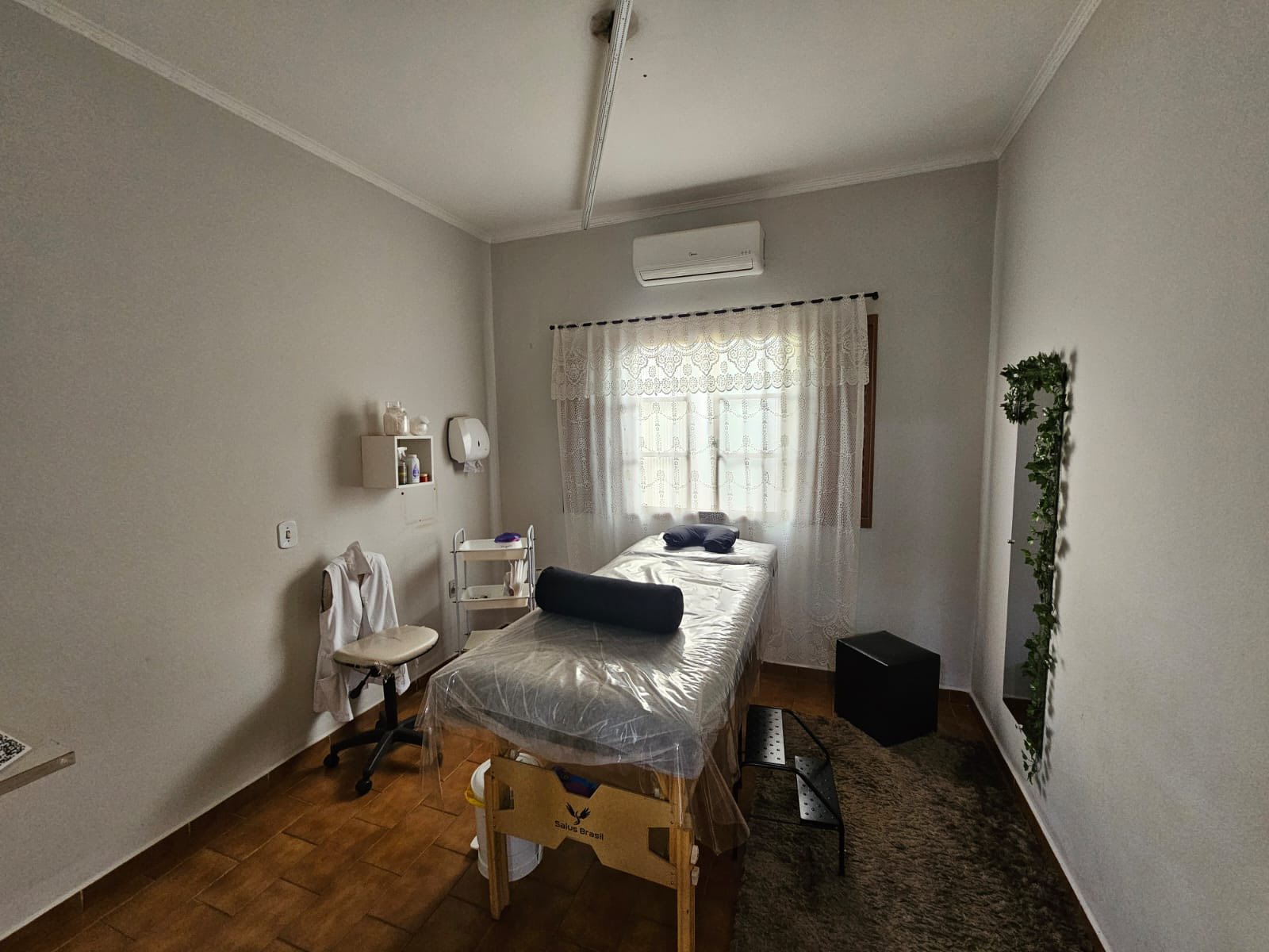 Casa Avenida Quinze de Novembro , n1200- CENTRO ( ÓTIMA LOCALIZAÇÃO)