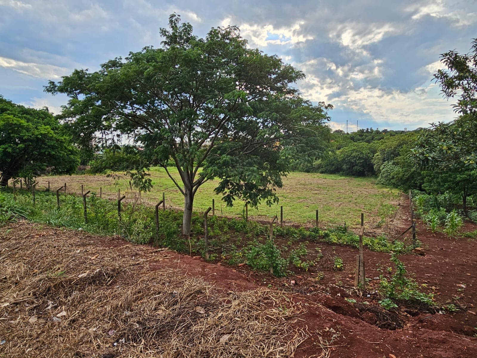CHÁCARA SANTO ANTÔNIO, Rua Tenente Pinto , n 463- Centro