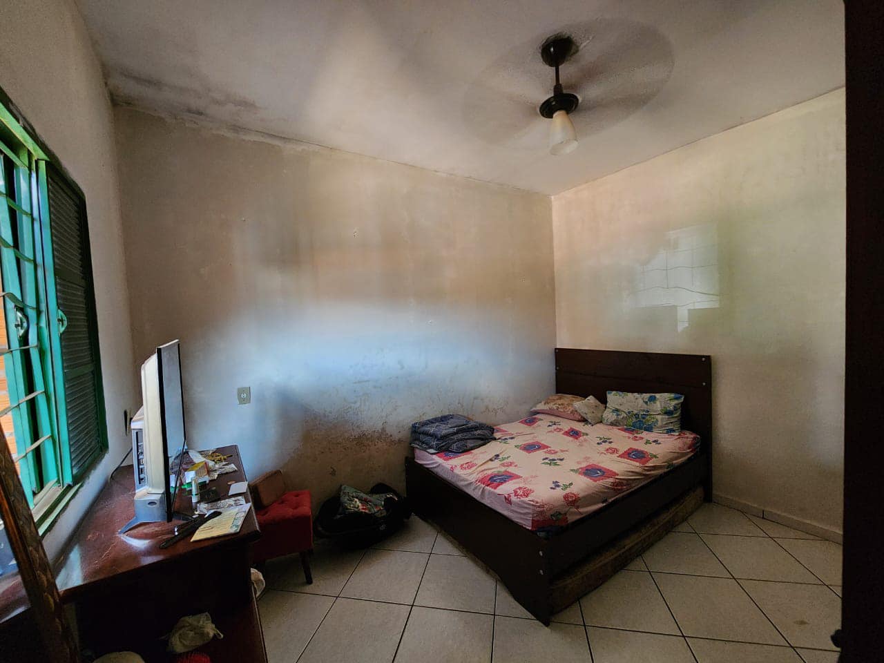 Duas Casas Rua Das Graças, n 31- Vila Santa Terezinha