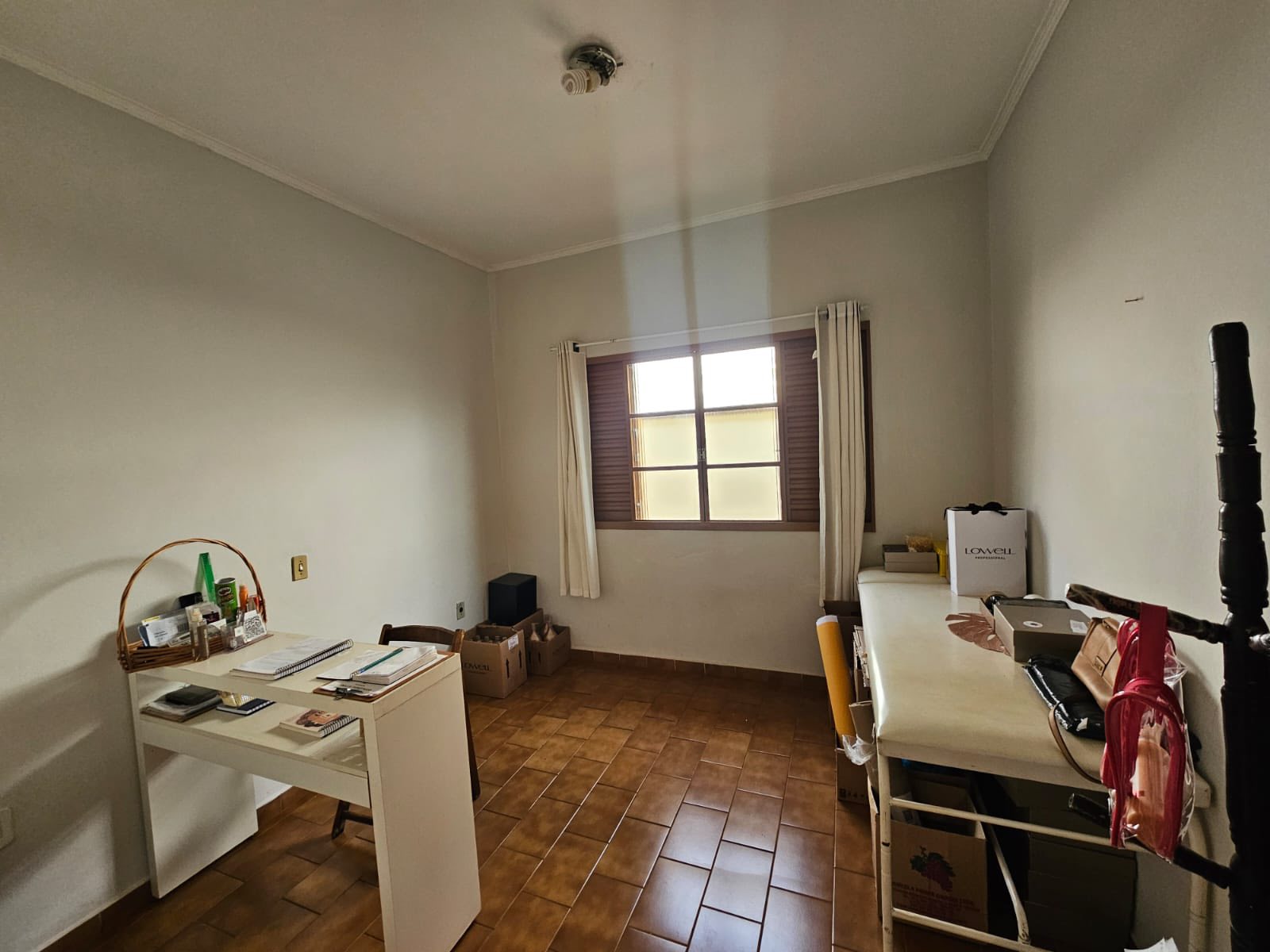 Casa Avenida Quinze de Novembro , n1200- CENTRO ( ÓTIMA LOCALIZAÇÃO)