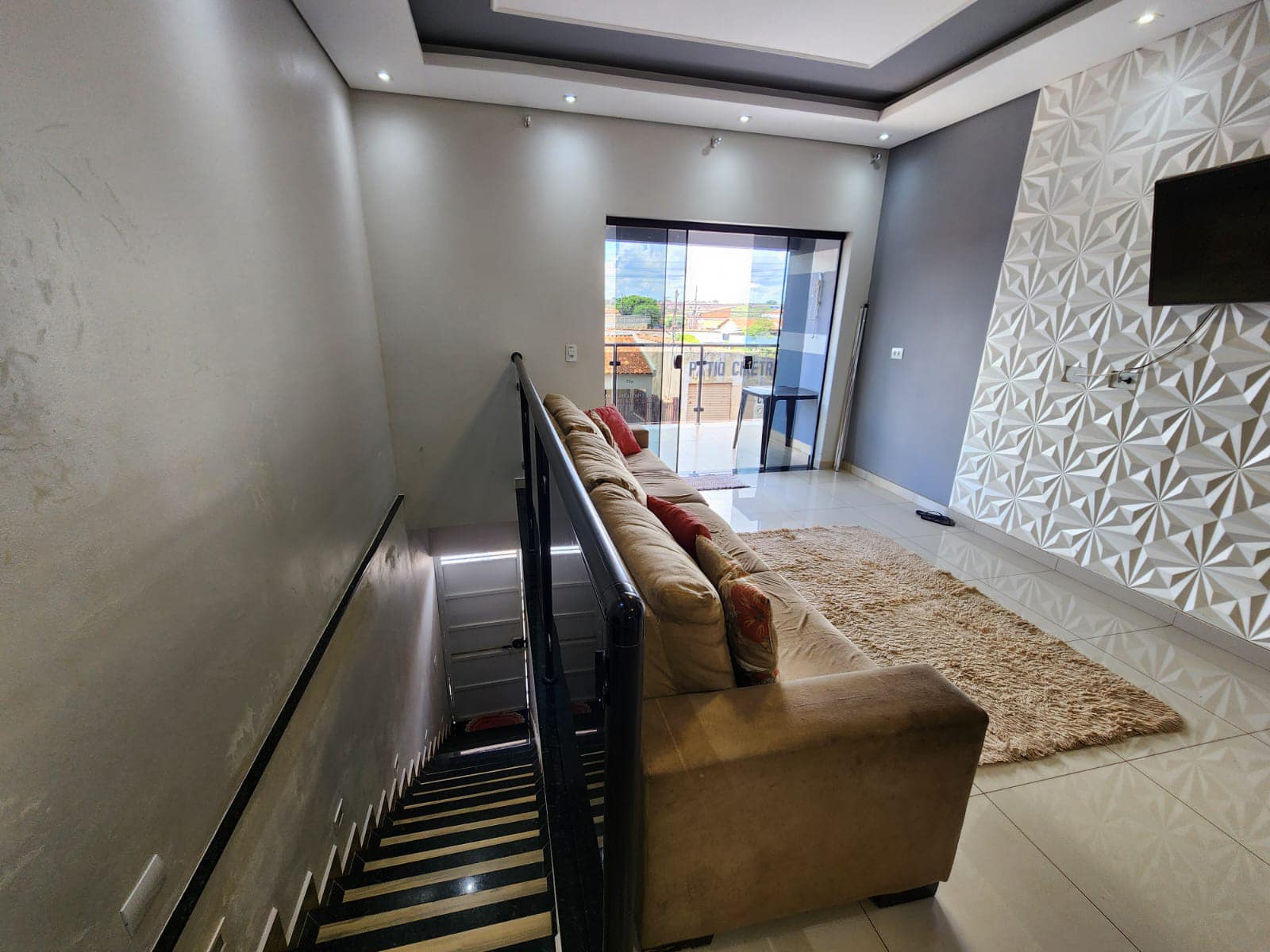 SOBRADO COMERCIAL E RESIDENCIAL, Rua Agostinho de Biase, n 546- Jardim Brasil