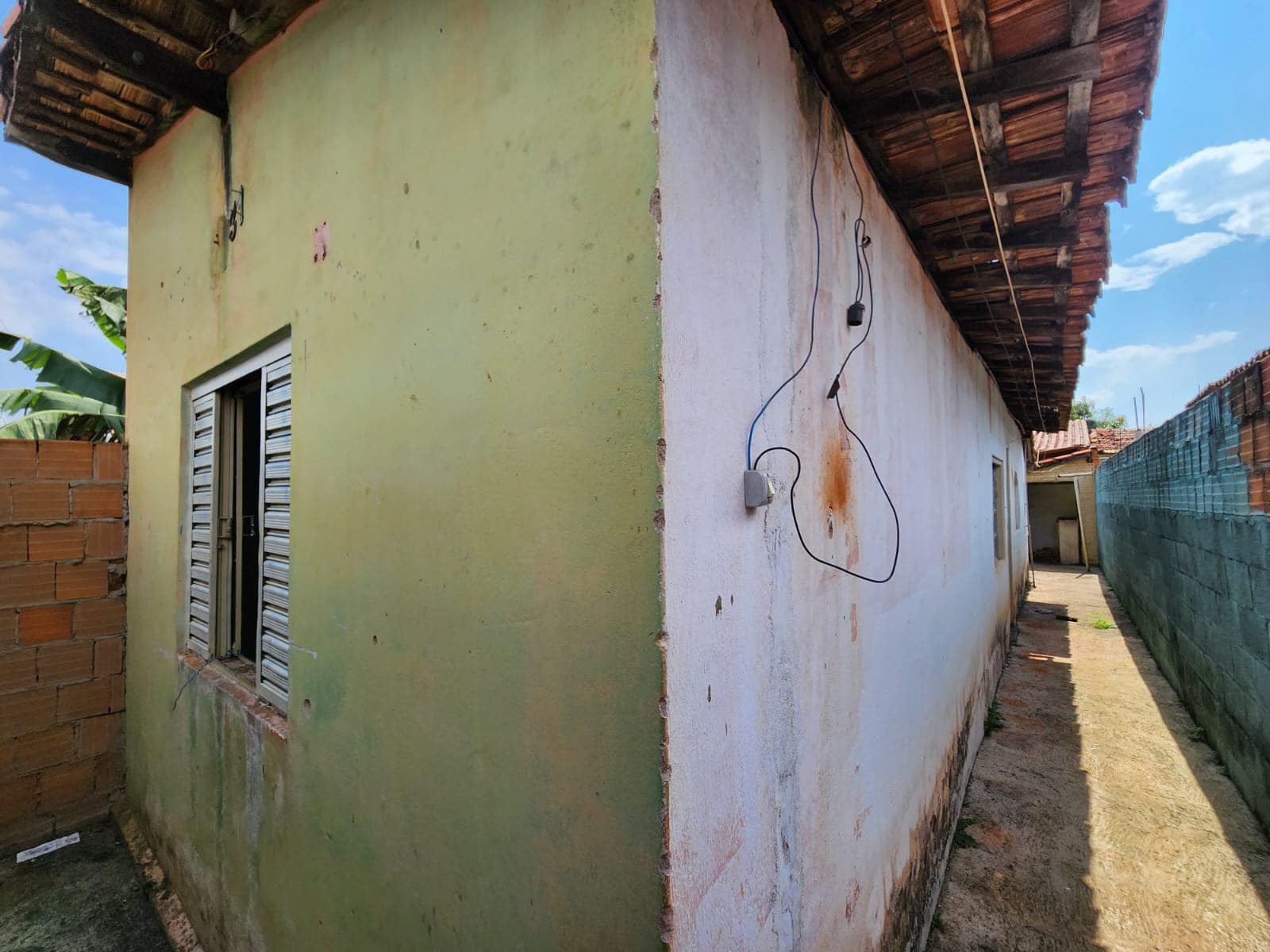 Duas Casas Rua Das Graças, n 31- Vila Santa Terezinha