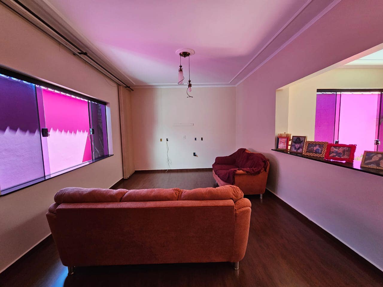 Casa Rua Hidelbrando Deperon, n100- Conjunto Habitacional Duílio Posse