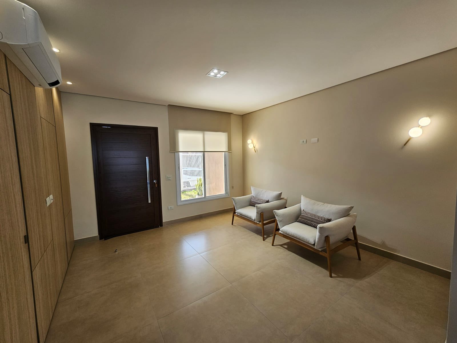 Excelente Casa Residencial - Centro ( Proximo a Praça Central)