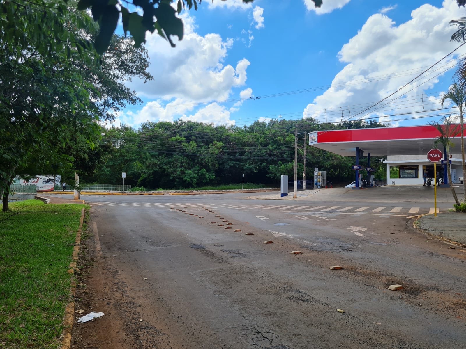 3 TERRENOS EXCELENTE LOCALIZAÇÃO  2 LOTES COM FRENTE PARA  Rua Crispim de Abreu