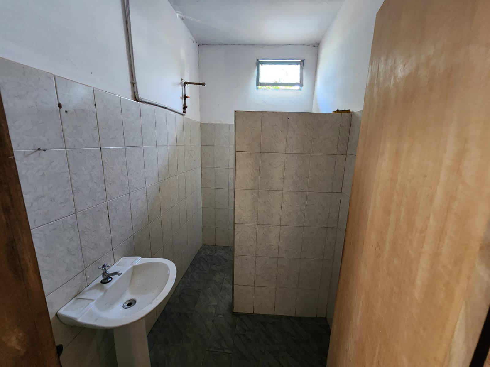 BARRACÃO COMERCIAL Rua Manoel Pires de Campos, n 28- Vila Santa Terezinha