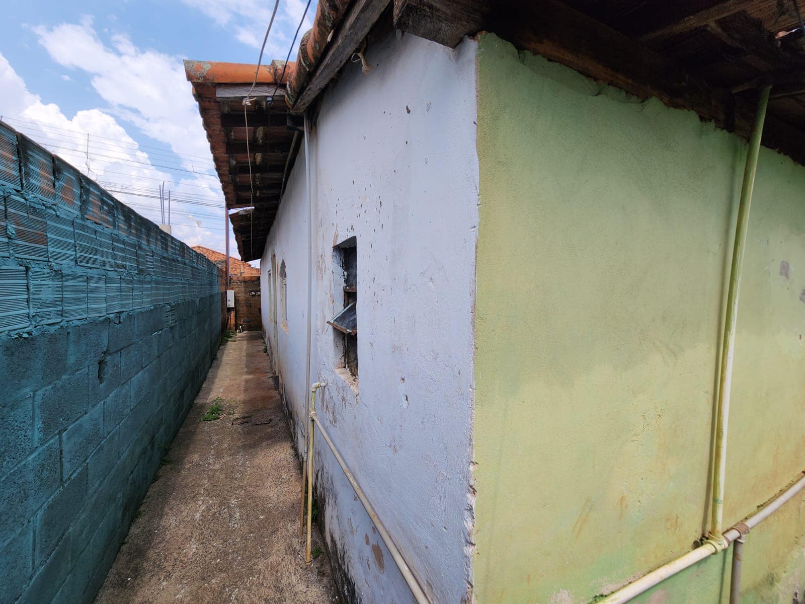 Duas Casas Rua Das Graças, n 31- Vila Santa Terezinha