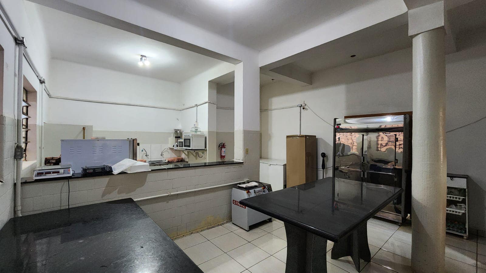 IMÓVEL COMERCIAL E RESIDENCIAL NO CENTRO / ÓTIMA LOCALIZAÇÃO Rua Prudente de Moraes, n527