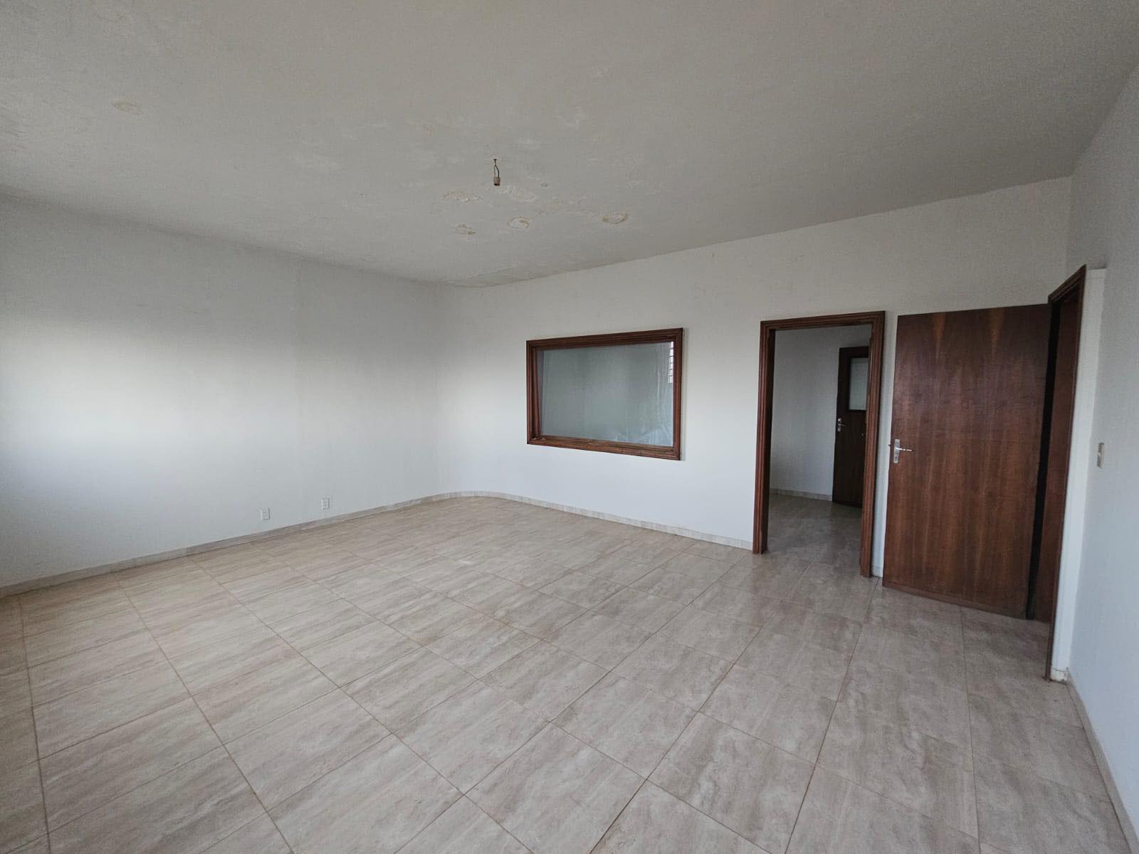 PRÉDIO COMERCIAL/RESIDENCIAL EXCELENTE LOCALIZAÇÃO Rua Treze de Maio, n574- Centro