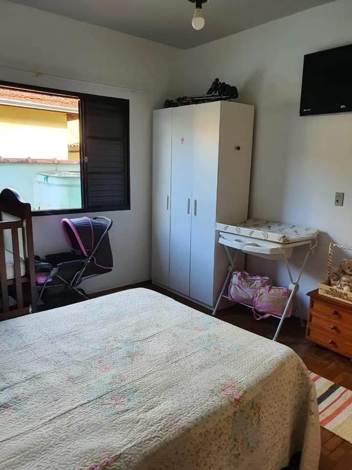 CASA RESIDENCIAL COM SALÃO COMERCIAL, Avenida Quinze de Novembro, n 1165- Centro