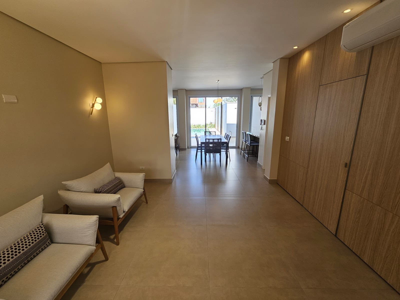 Excelente Casa Residencial - Centro ( Proximo a Praça Central)