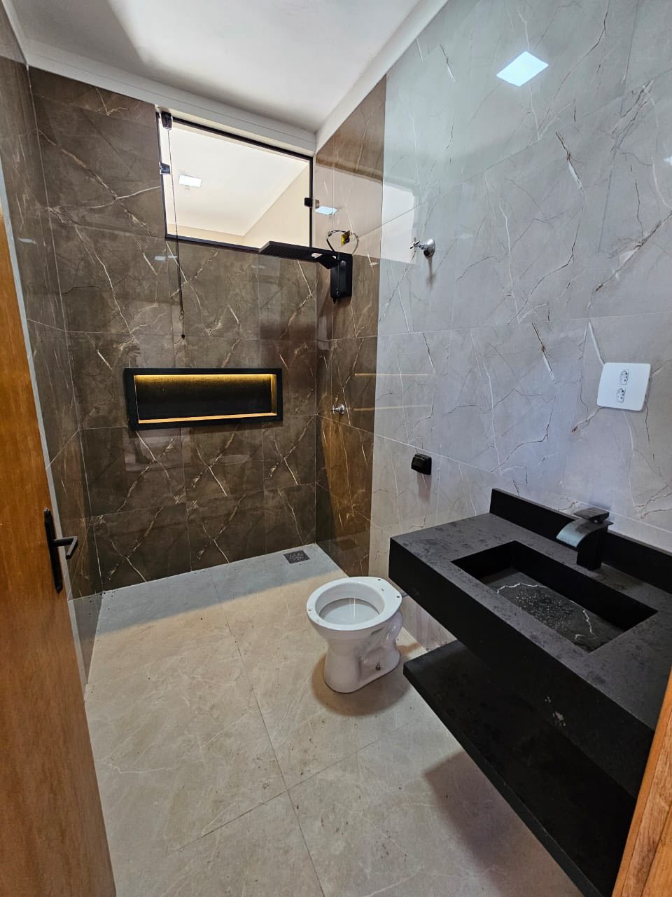 Casa Rua Espírito Santo, n 48- Parque Varotti