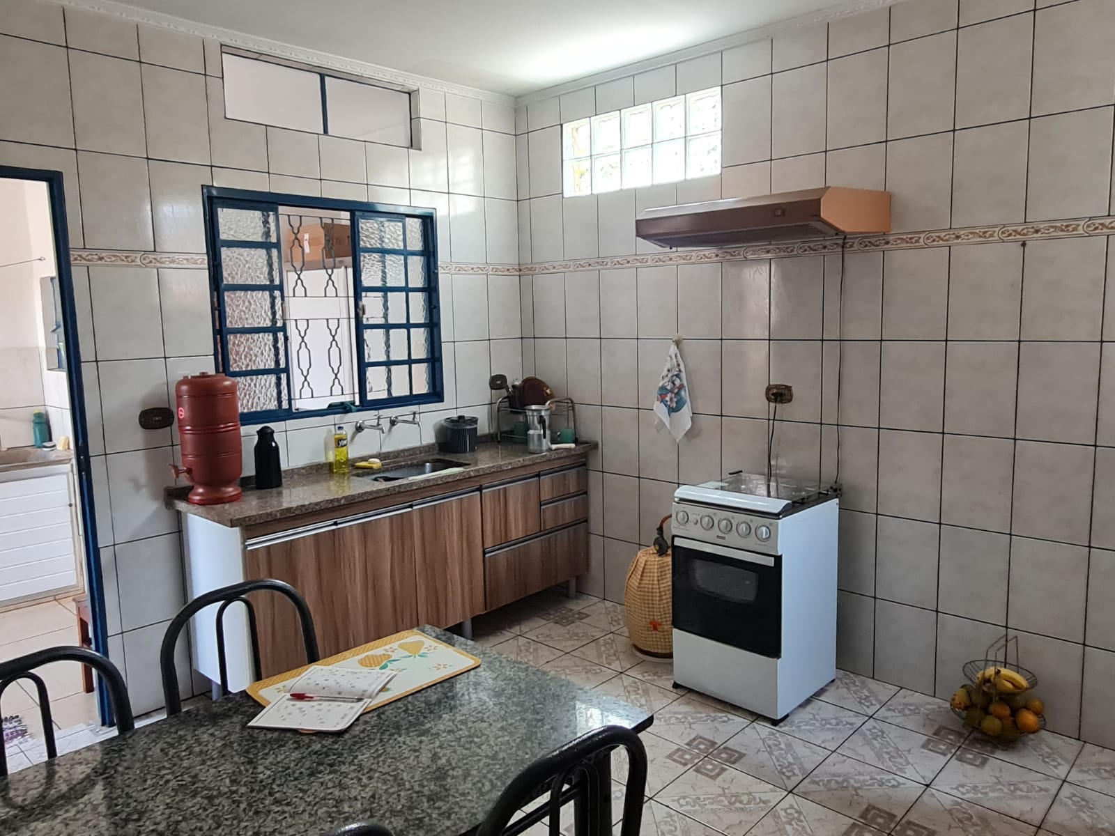 CASA RESIDENCIAL E COMÉRCIO Rua Agostinho de Biase, n 96- Jardim Brasil