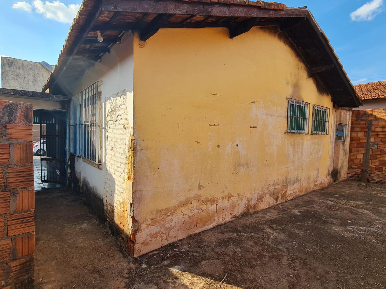 CasaRua José Mendes da Silva , n 37- CONJ Habitacional Ada Dedini Ometto