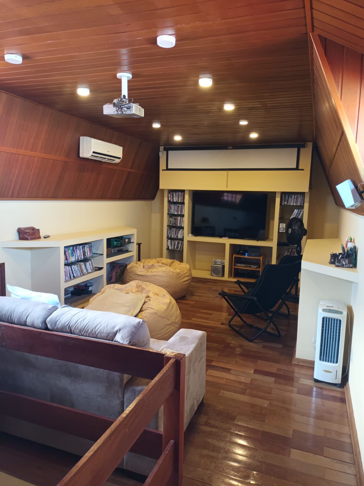 EXCELENTE CASA DE ALTO PADRÃO EM SÃO JOSÉ DO RIO PARDO