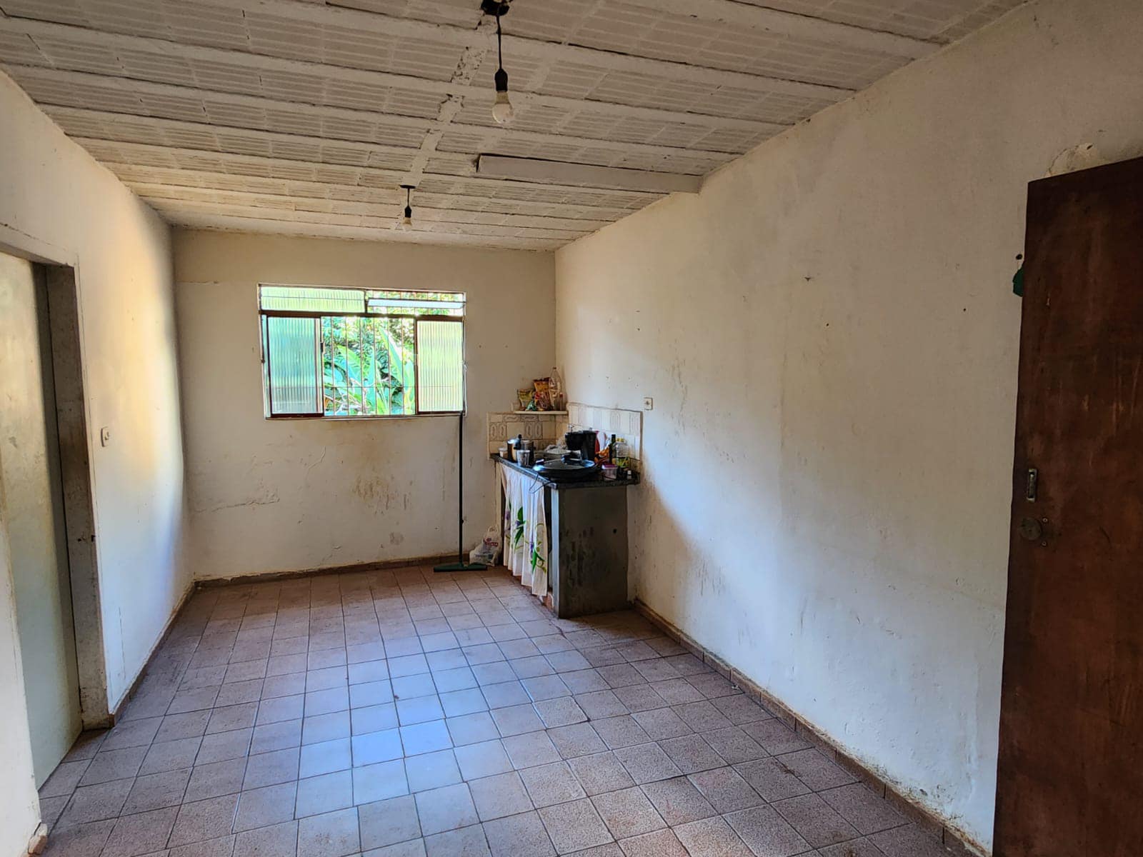 CHÁCARA COM DUAS CASAS RESIDENCIAL, Próximo ao batalhão da Polícia Militar ,Rua Rui Barbosa , n175-Centro