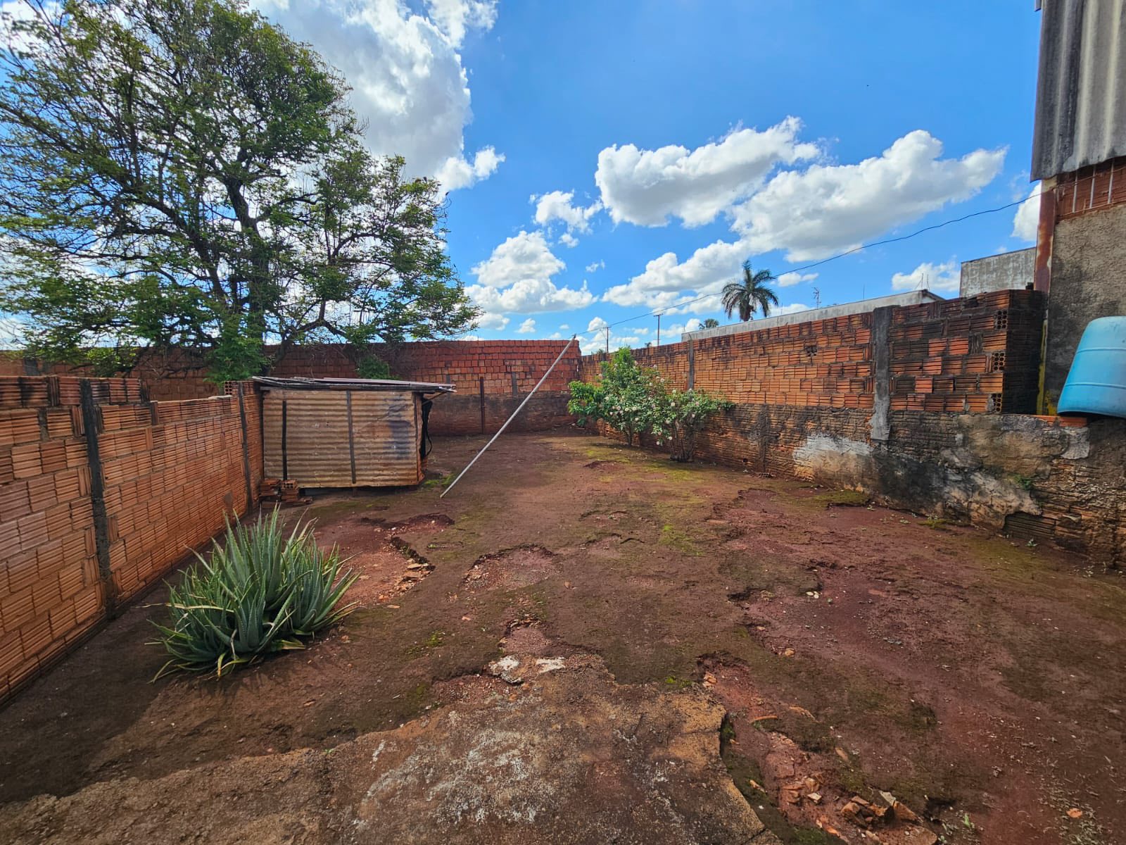 Casa na Avenida do Café, n 1020- Centro