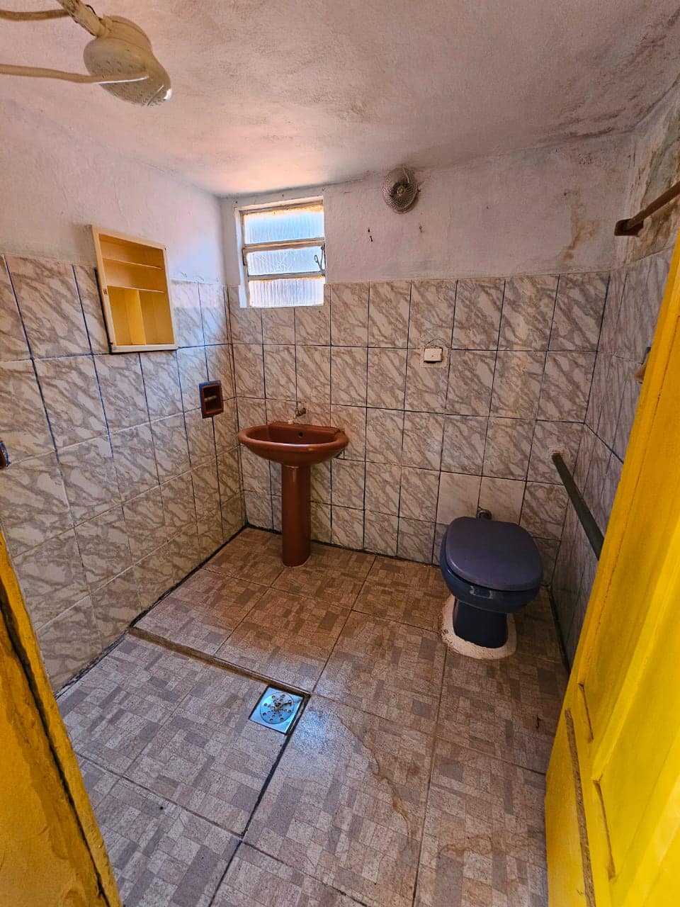 IMÓVEL RESIDENCIAL - COM 4 CASAS, Avenida do Café, n1145- Vila Santa Cruz