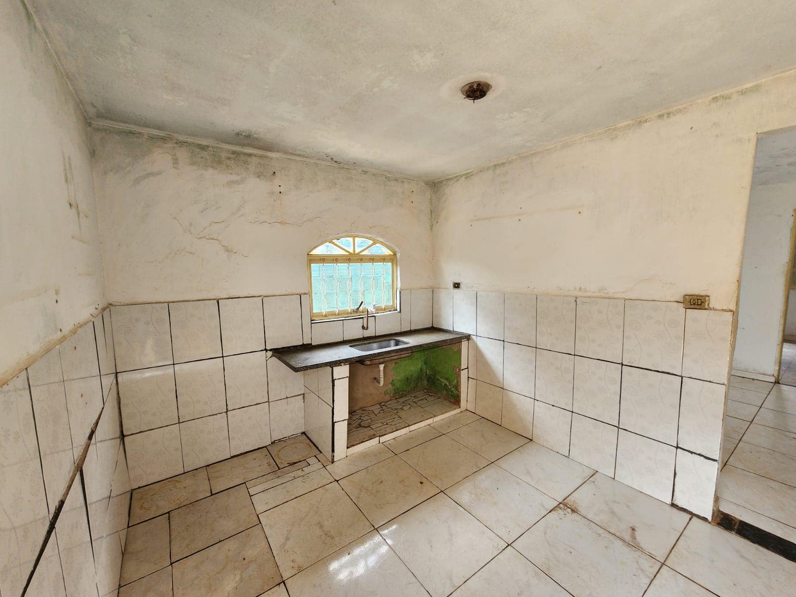 Duas Casas Rua Das Graças, n 31- Vila Santa Terezinha