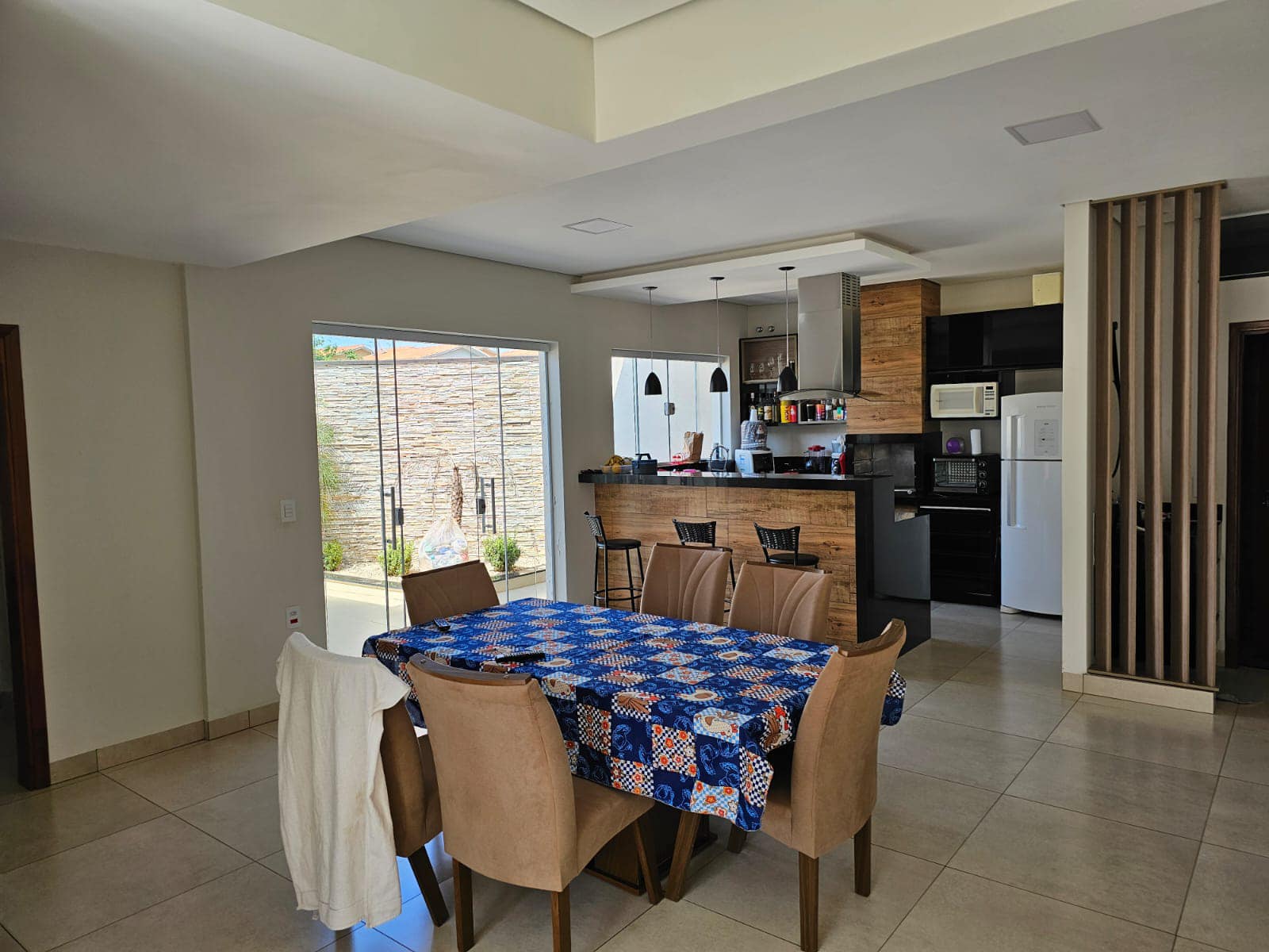 Casa Rua Édson Anivaldo Zanatta, n 101, Conjunto Habitacional Nino Deperon