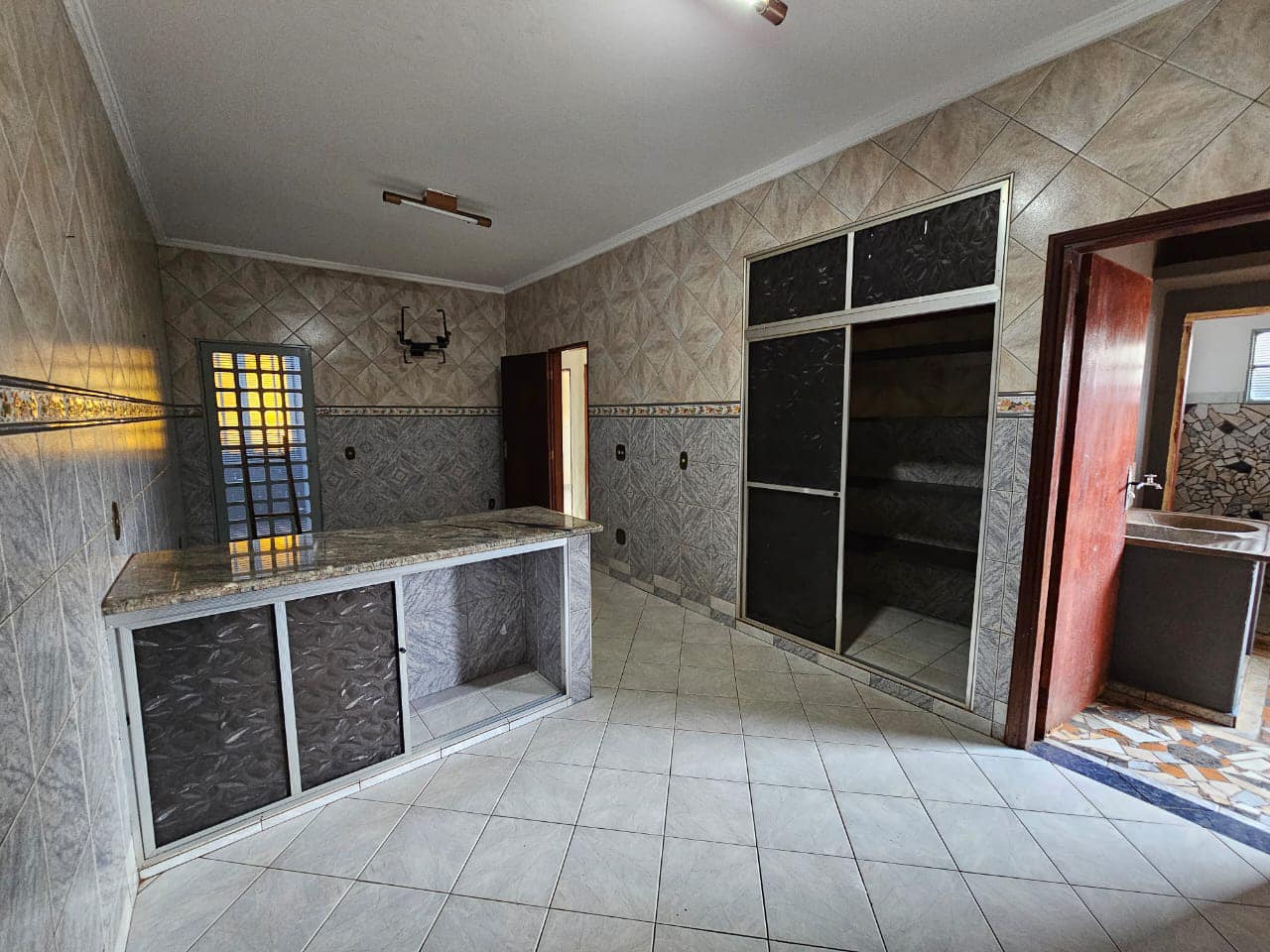 Casa Rua Lídia Baldoni Zandoná, n 198- Conjunto Habitacional Etore Marquezelli