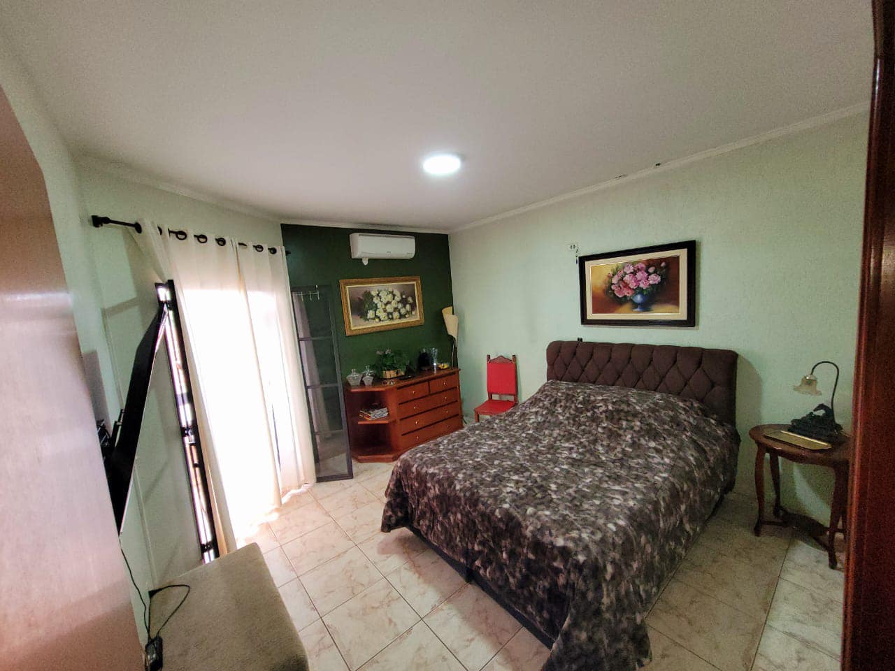 SOBRADO RESIDENCIAL E COMÉRCIO, Rua Coronel Rosa , n 330- Centro