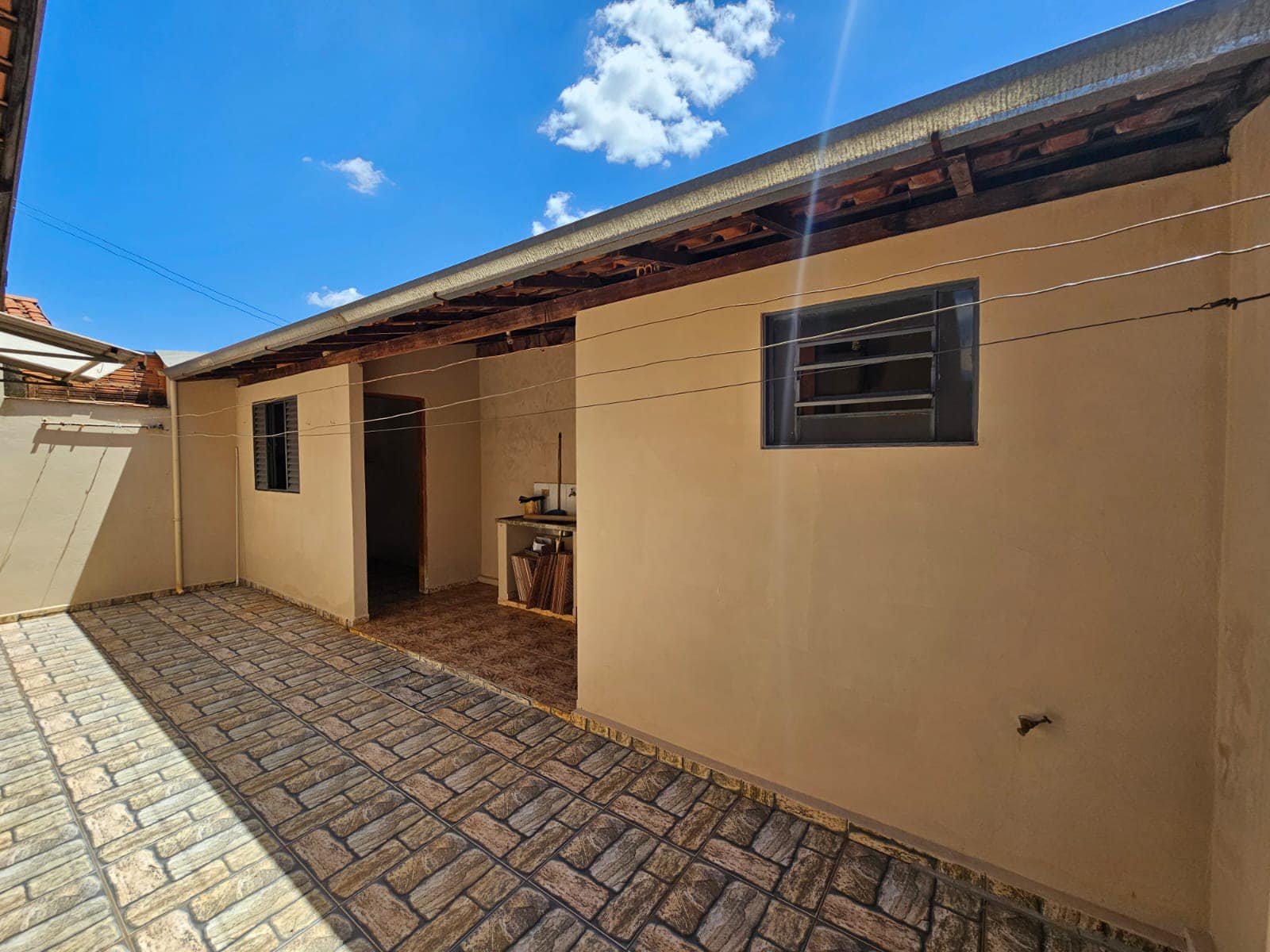 Casa Rua Rubens Malvestiti , n 54- Santa Luzia