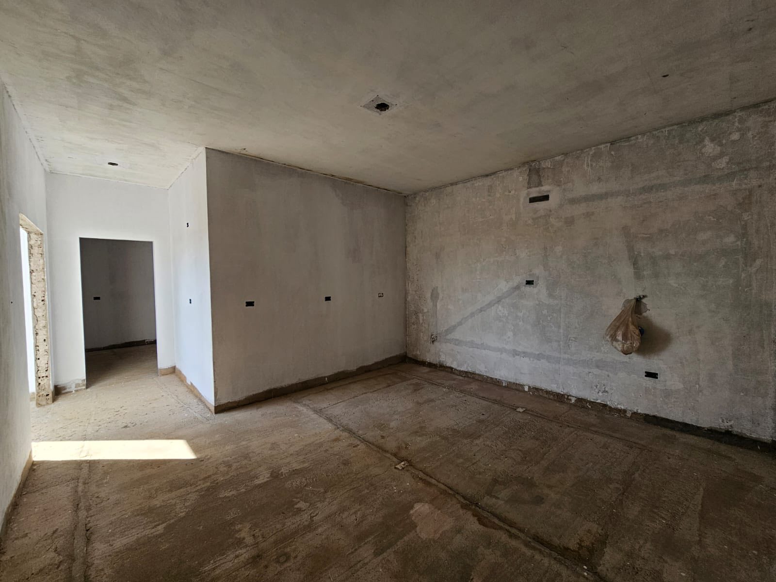 Sobrado Rua Piauí, n 31- Parque Varotti