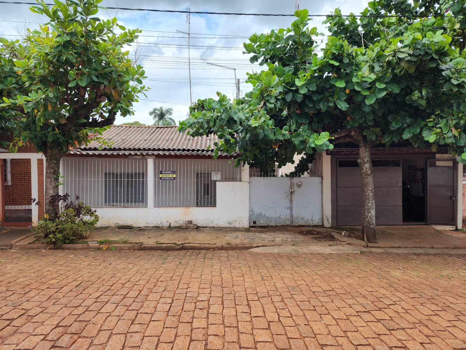 CHÁCARA COM DUAS CASAS RESIDENCIAL, Próximo ao batalhão da Polícia Militar ,Rua Rui Barbosa , n175-Centro