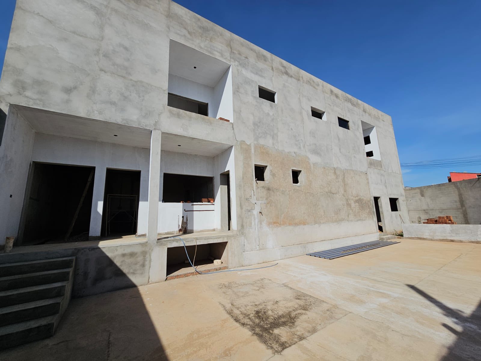 Sobrado Rua Piauí, n 31- Parque Varotti