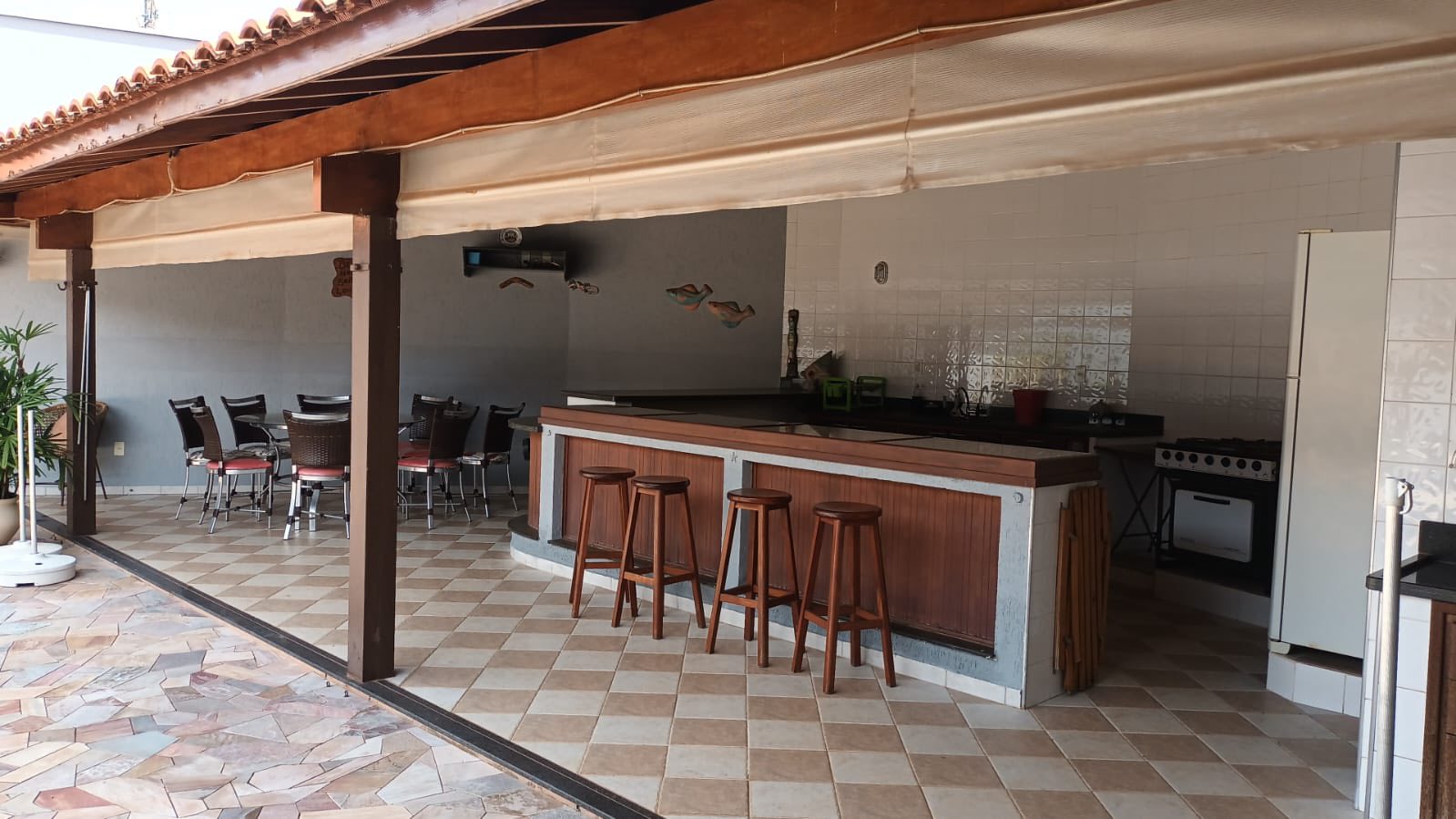 EXCELENTE CASA DE ALTO PADRÃO EM SÃO JOSÉ DO RIO PARDO