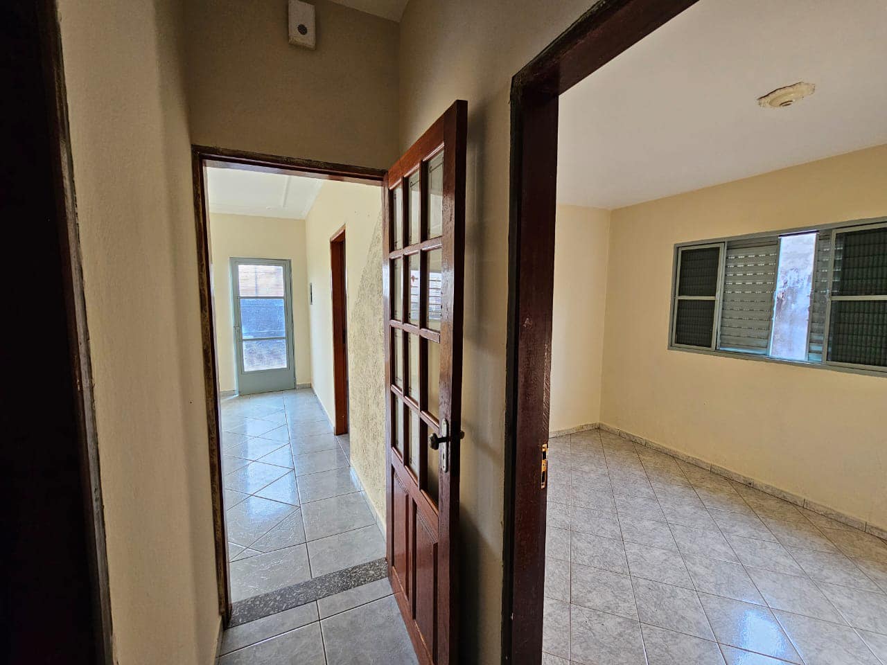 Casa Rua Lídia Baldoni Zandoná, n 198- Conjunto Habitacional Etore Marquezelli