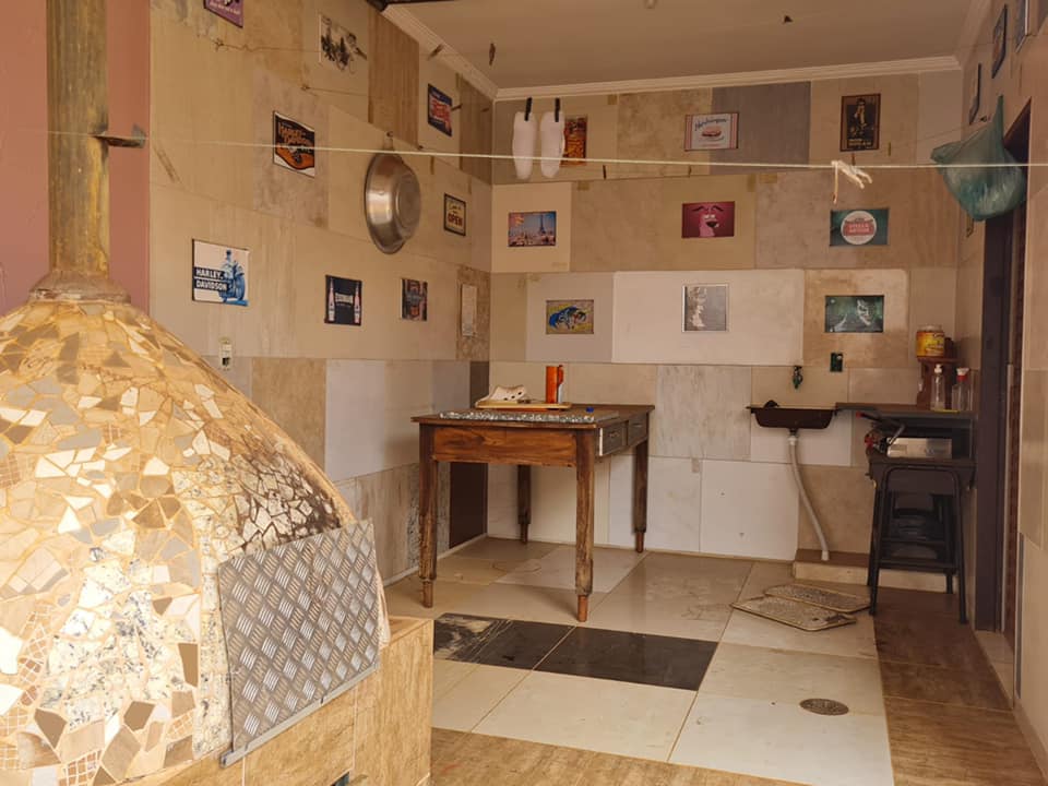 SOBRADO, na Rua Ernesto Bussaglia, n 15- Jardim Pedro Ometto