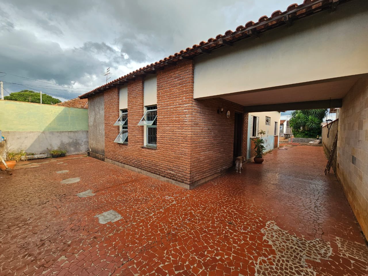 Casa Rua Monteiro de Barros, n 56- Centro Ótima Localização