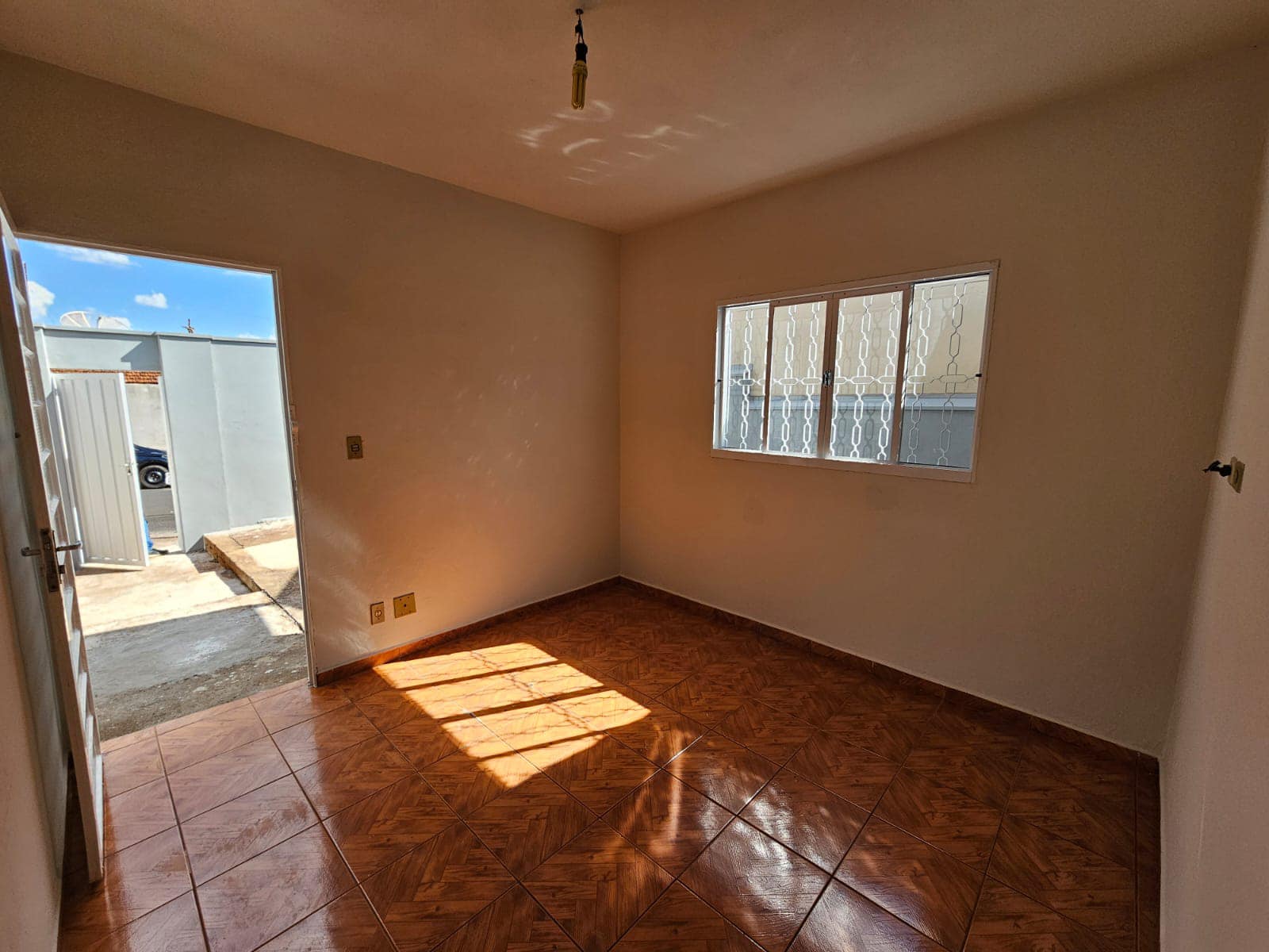 Casa Rua Gumercindo Guerreiro, n 324- Conj Habitacional Ada Dedini Ometto