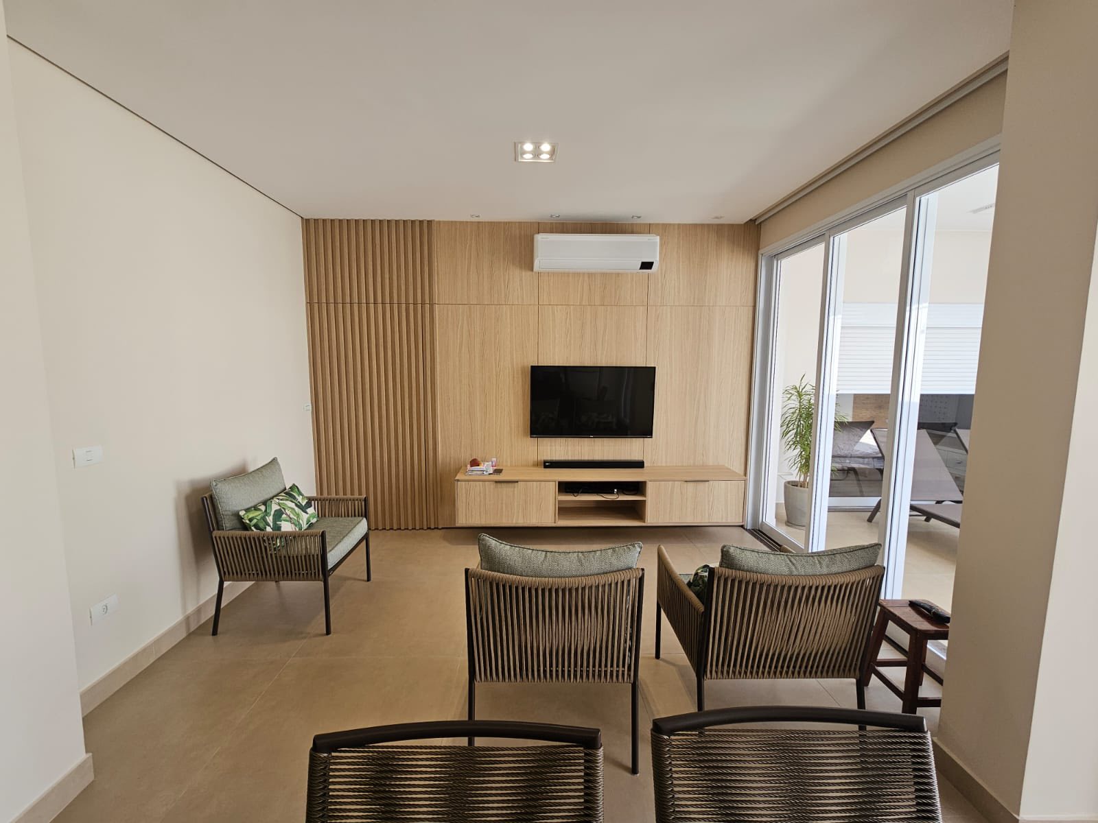 Excelente Casa Residencial - Centro ( Proximo a Praça Central)