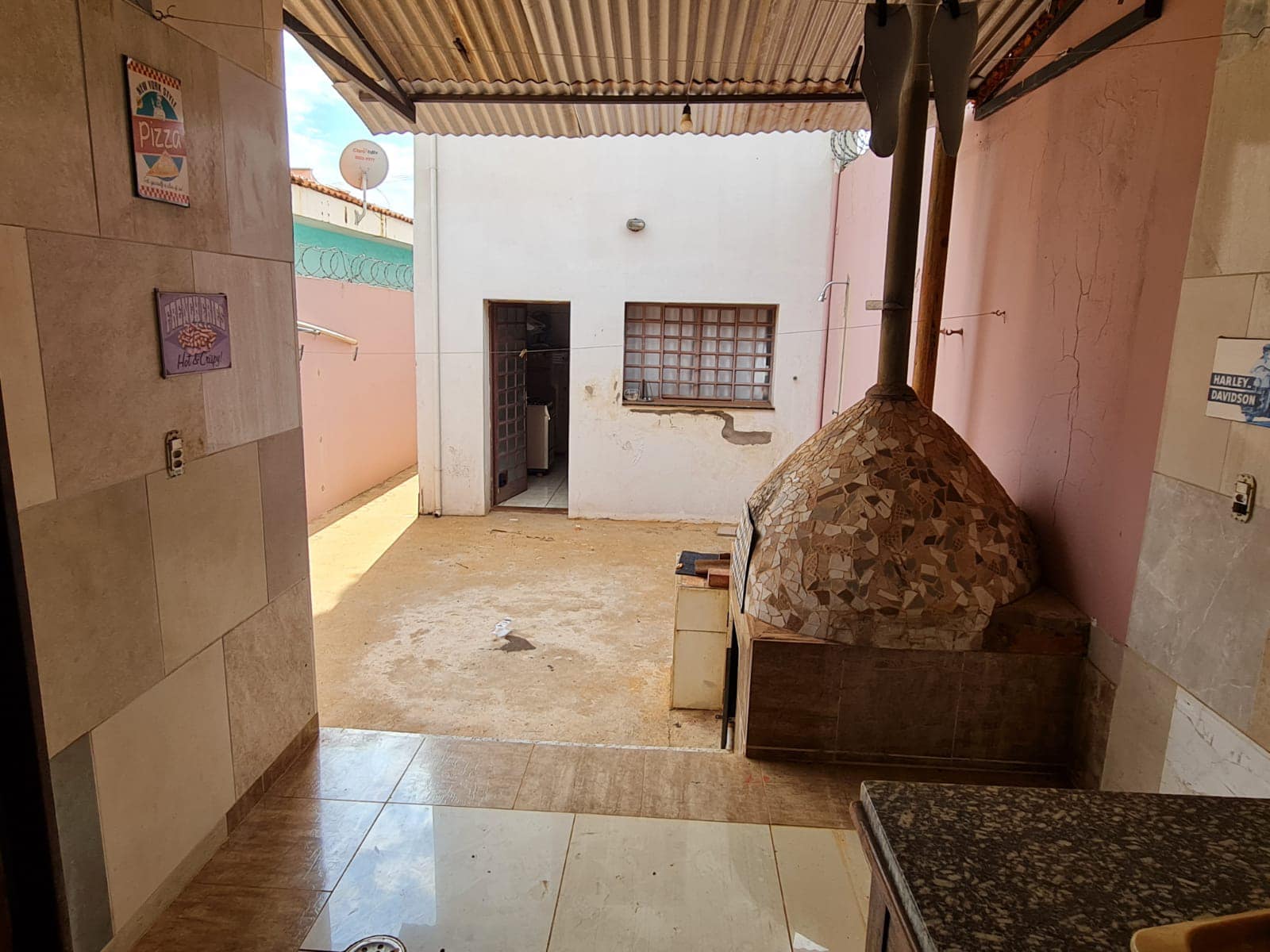 SOBRADO, na Rua Ernesto Bussaglia, n 15- Jardim Pedro Ometto